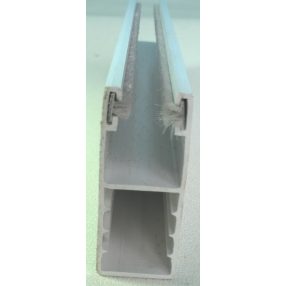 Redőny lefutó műanyag keskeny 53x22 mm